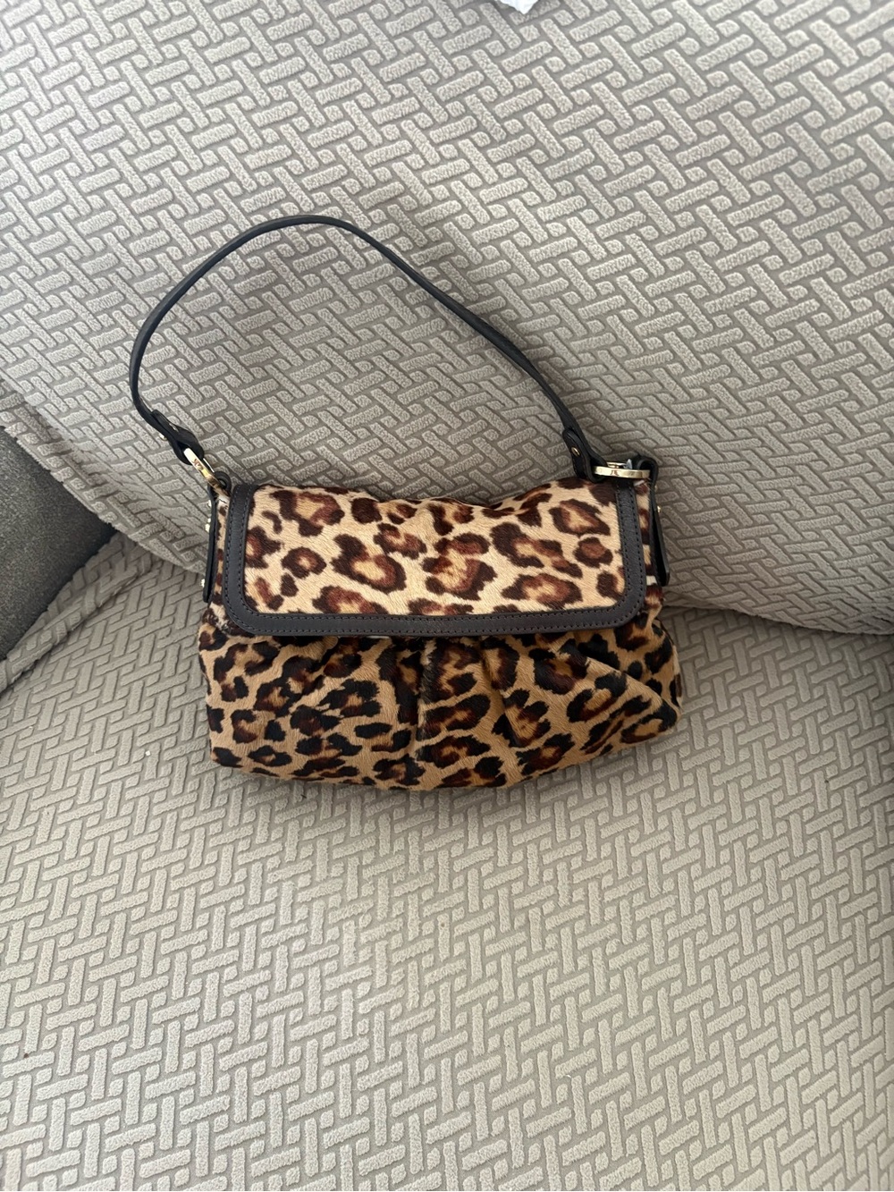 Fendi Leopard Print Shoulder Bag - Black Trim - Picture 2 of 7